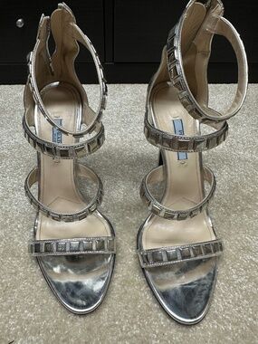 Silver Prada Pump